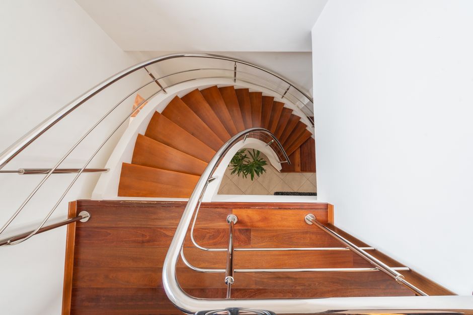 monte-escalier à Pleumeleuc
